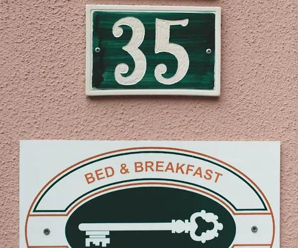 Oda ve Kahvaltı Amandolevanto 4*