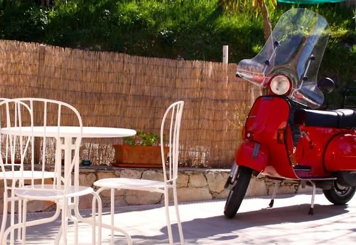 Amandolevanto Bed & Breakfast